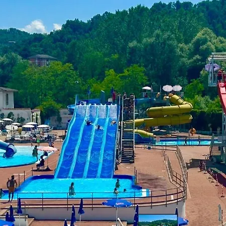 Villa Villa Castel Rocchero *