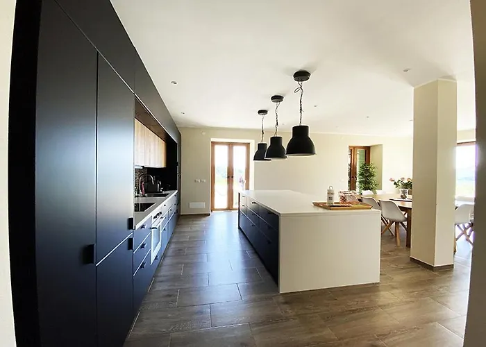 Villa Castel Rocchero * Castel Rocchero